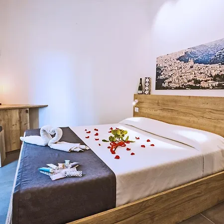 Fico - Finestra Contemporanea Pensjonat Ragusa