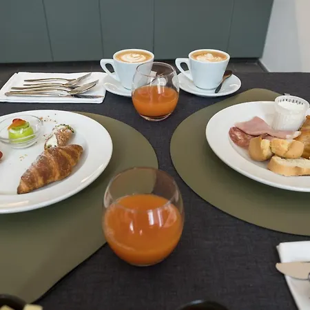Fico - Finestra Contemporanea Pensjonat 4*