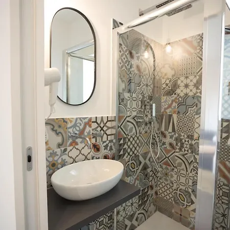 Fico - Finestra Contemporanea 4*